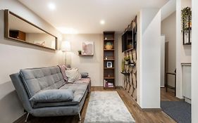 W11 A Weiner Apartment